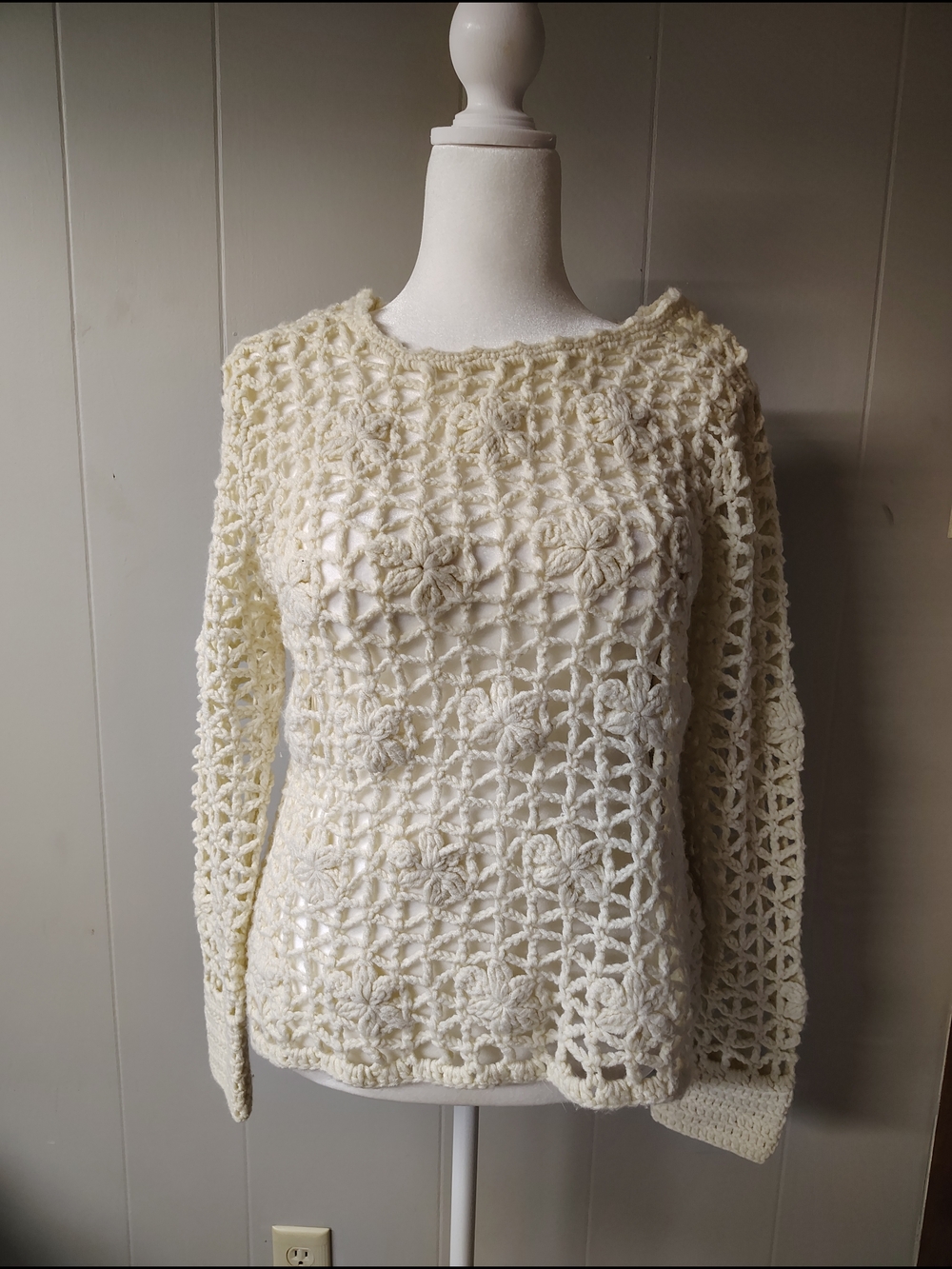 Hippie Laundry Cream Crochet Floral Knit Top